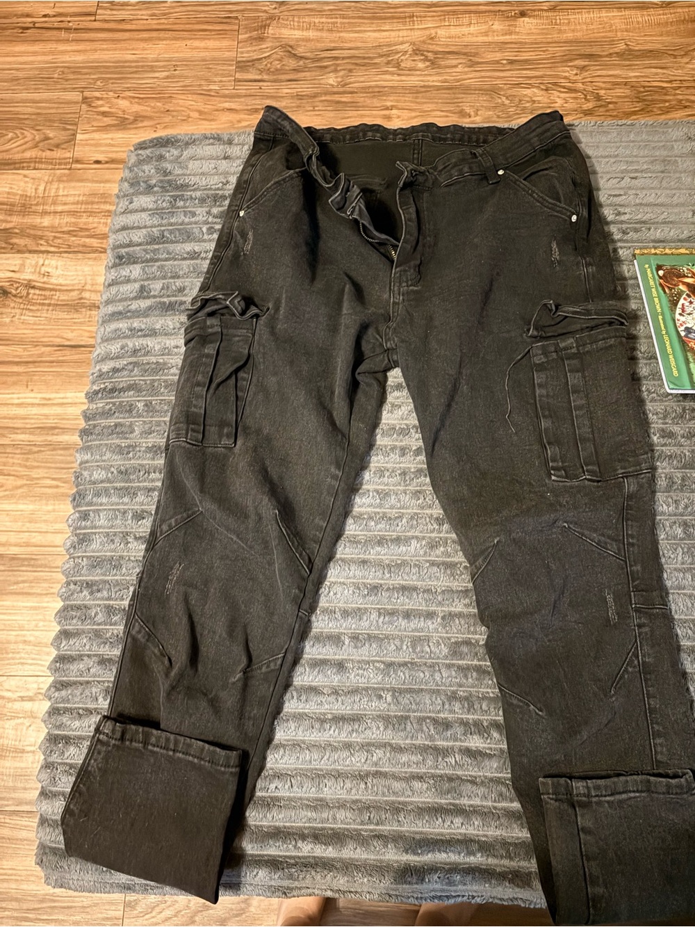 ROMWE Men's Black Cargo Pants with Utility Pockets